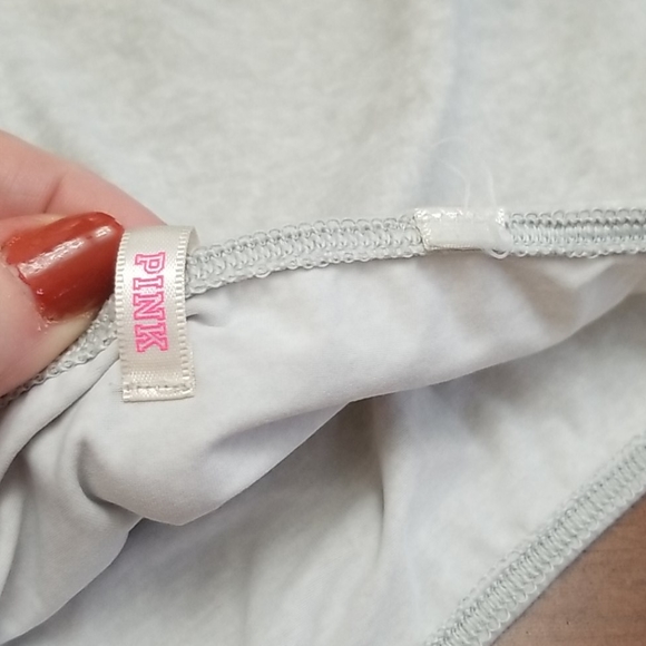 🐺 VS PANTIES - Picture 5 of 9